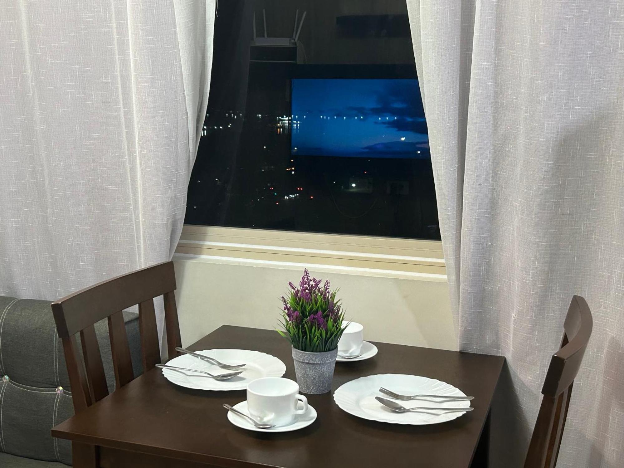 2Br Coast Residences Manila Exterior foto